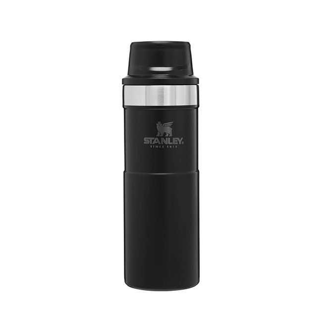 Stanley - STANLEY スタンレー 水筒 最大容量　2.3リットル　クラシック 新品 STANLEY スタンレー 水筒 最大容量 2.3リットル クラシック 新品
