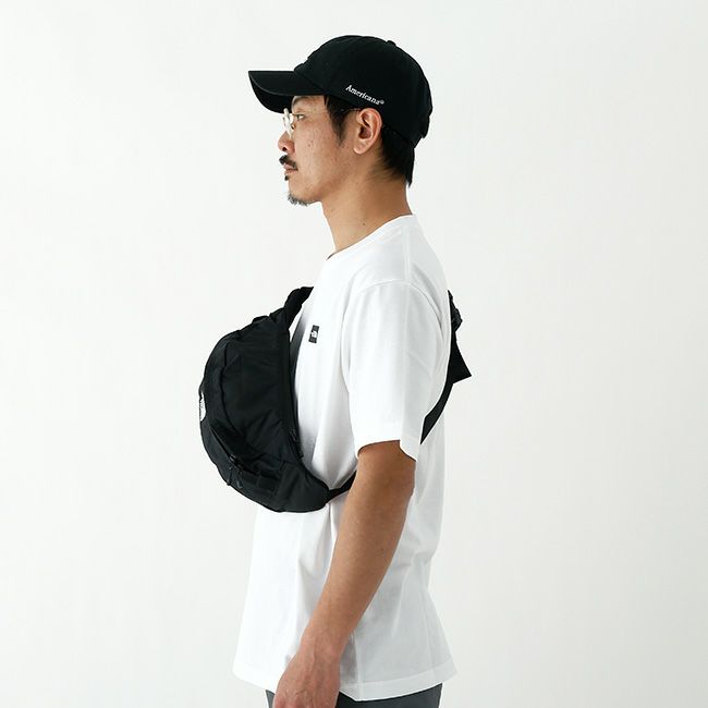TNF Mountain アウトライン バックプリント スウェット 送関込 TNF Mountain アウトライン バックプリント スウェット 送関込