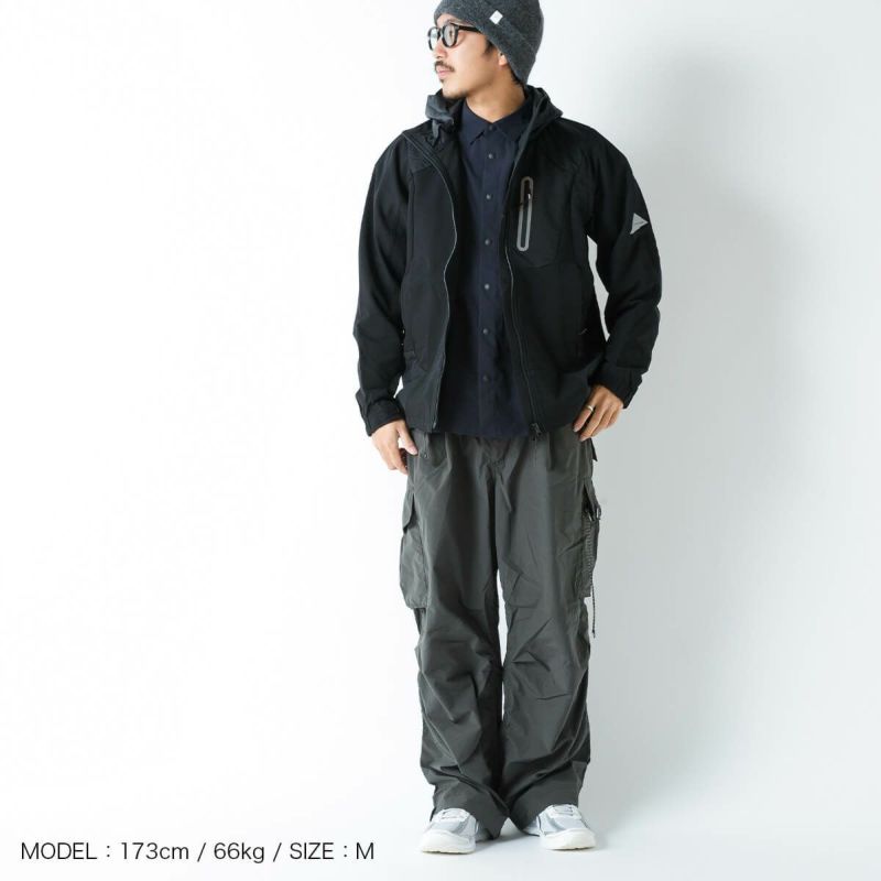 and wander アンドワンダー ストレッチシェルジャケット｜SUNDAY