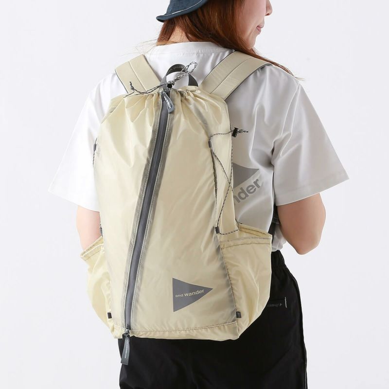 and wander アンドワンダー シルデイパック