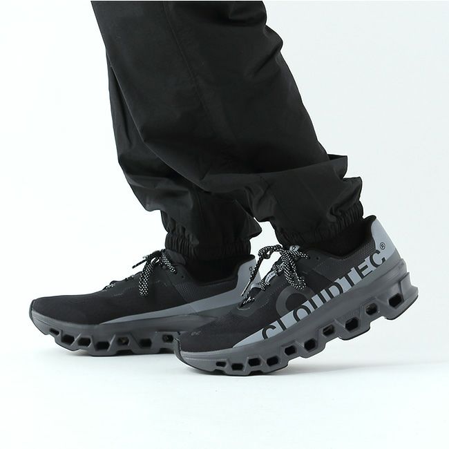 On オン クラウドモンスタールーモス メンズ