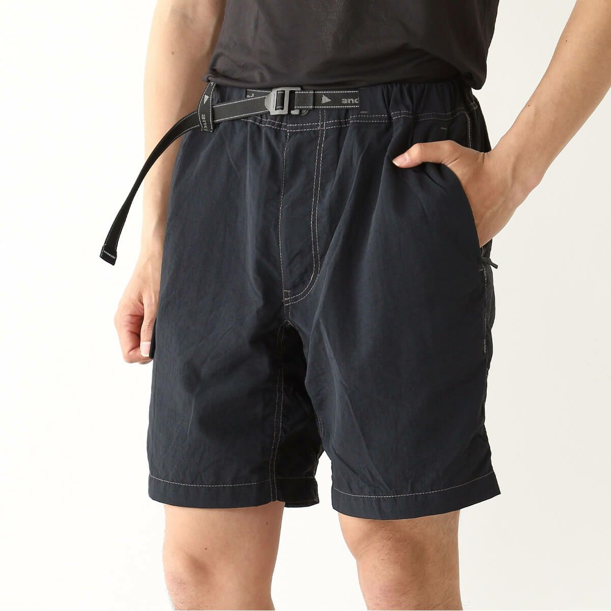 and wander アンドワンダー Nyタフタハイカーショートパンツ