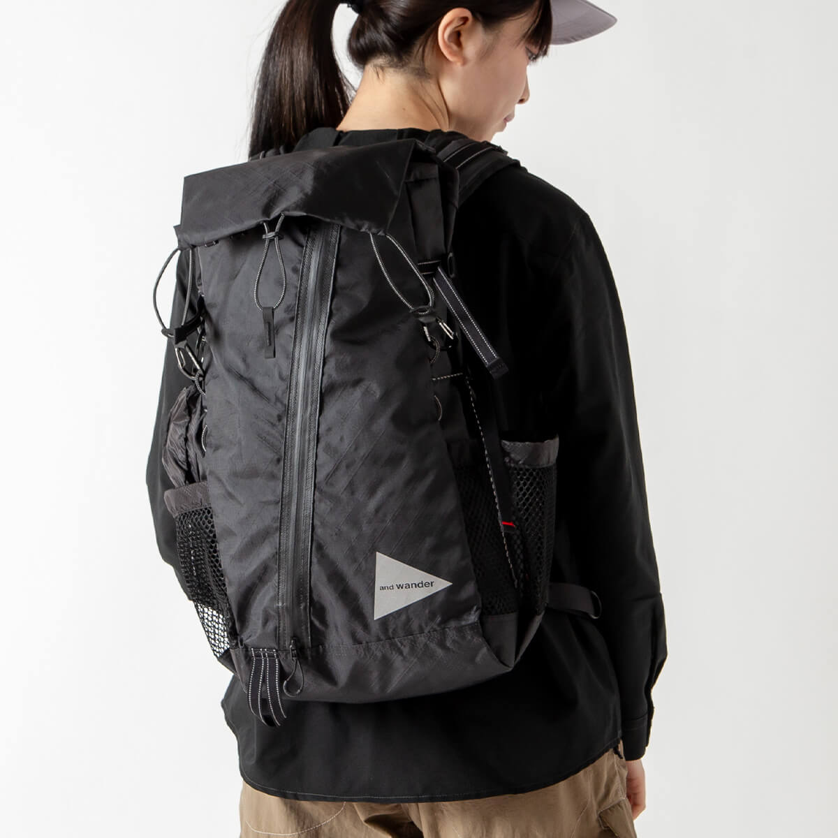 and wander アンドワンダー エコパック30Lバックパック｜SUNDAY 