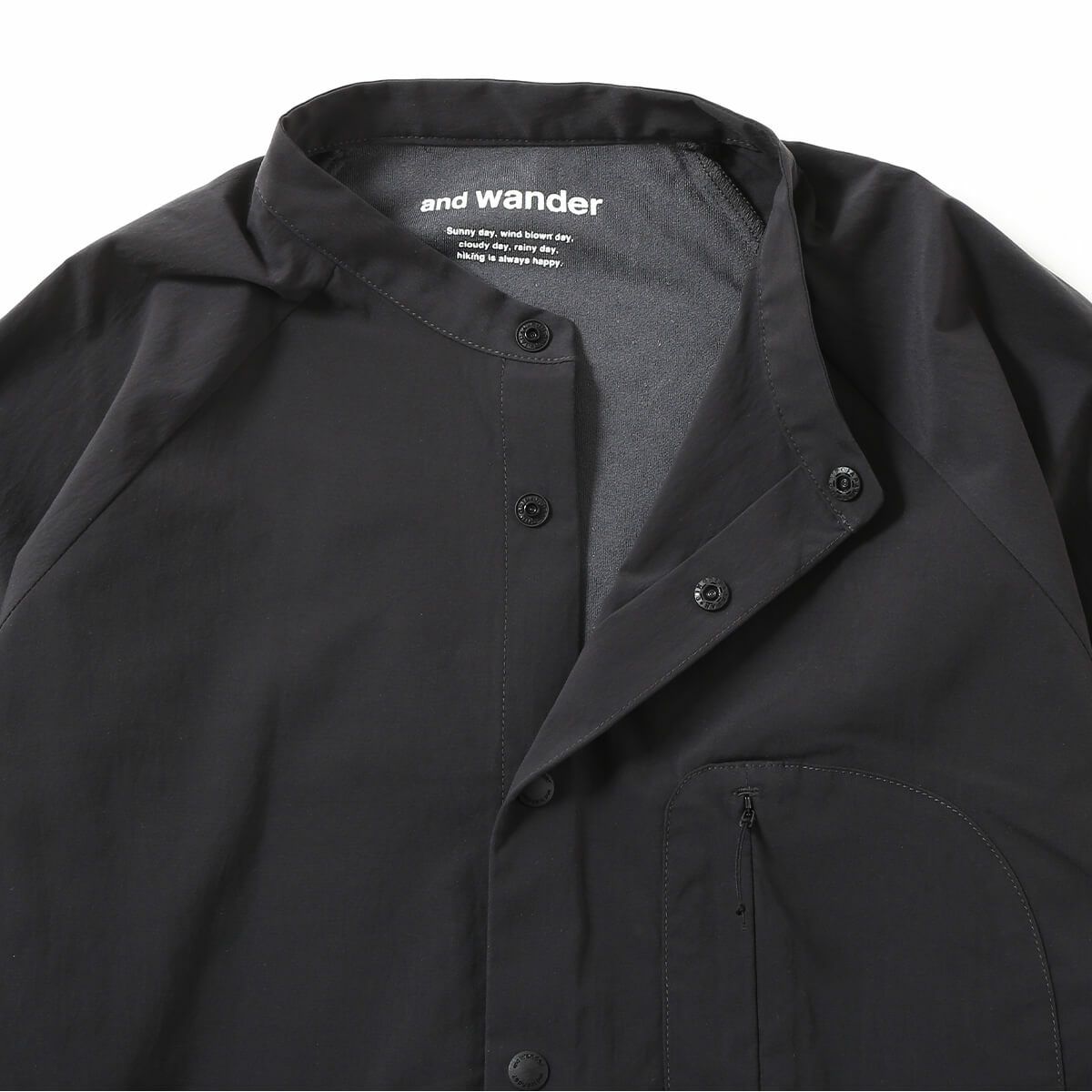 and wander アンドワンダー フリースベースバンドカラーシャツ｜SUNDAY  