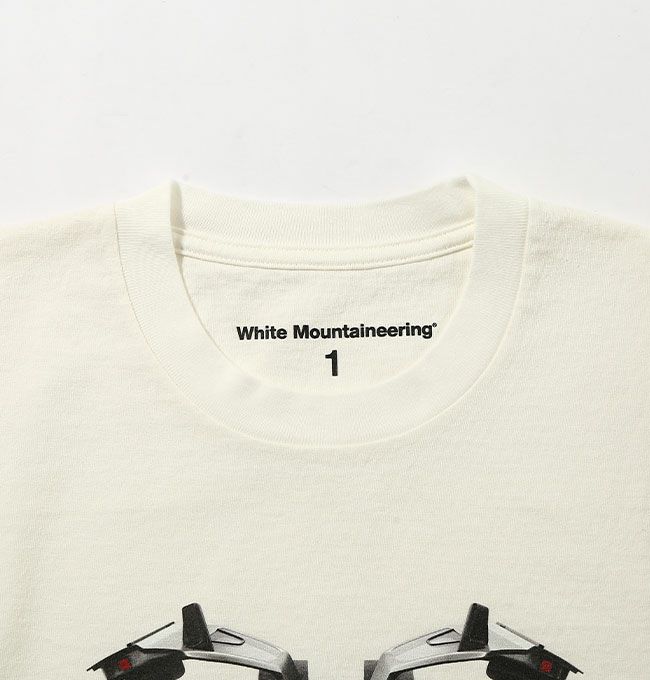 White Mountaineering ホワイトマウンテニアリング デロリアンTシャツ