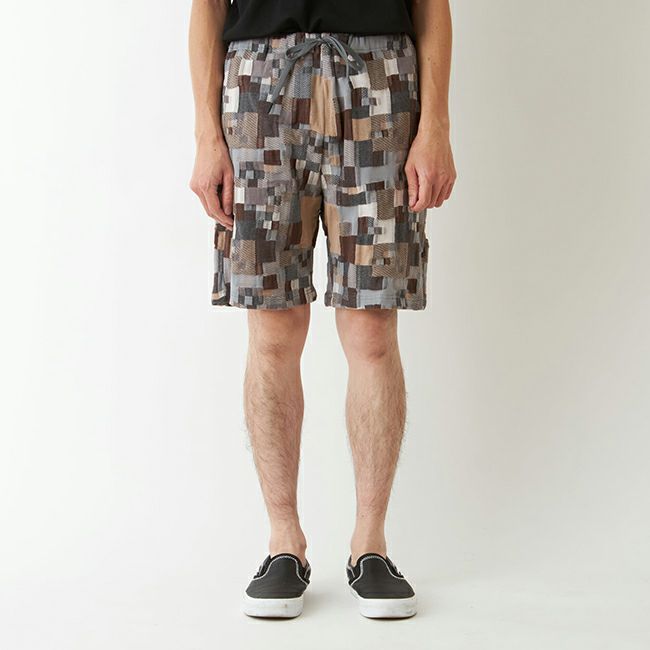 White Mountaineering ホワイトマウンテニアリング モザイクジャガードショートパンツ