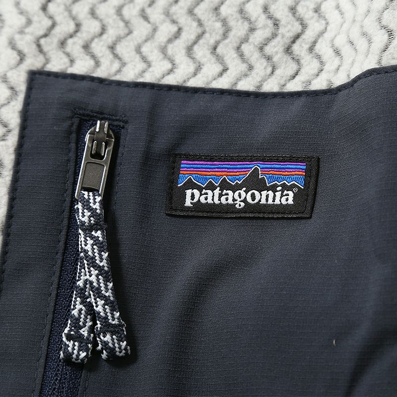 patagonia パタゴニア R1エアフルジップジャケット【キッズ patagonia パタゴニア R1エアフルジップジャケット【キッズ