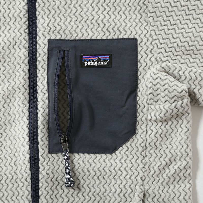 patagonia パタゴニア R1エアフルジップジャケット【キッズ