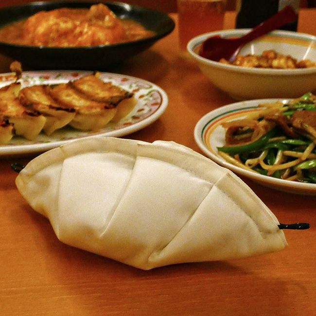 ASOMATOUS アソマタス 餃子のポーチ