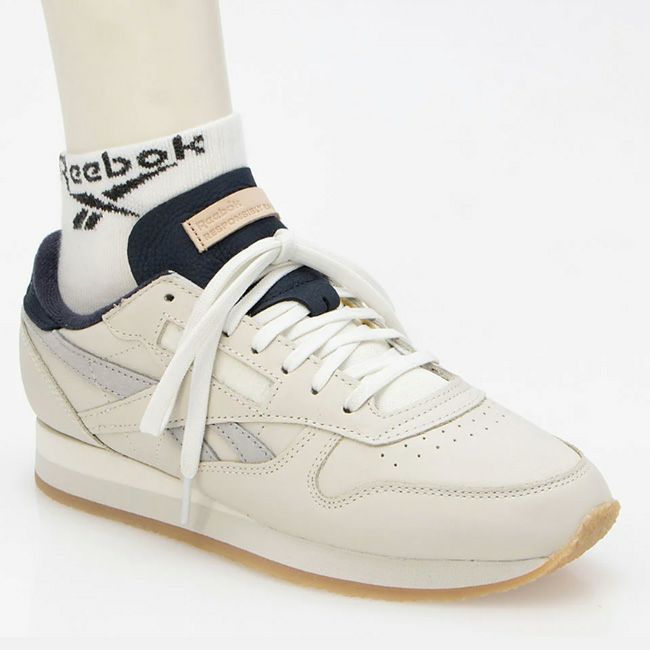 美品24.5 Reebok リーボック クラシックレザー HB527 クラシックレザー / CLASSIC LEATHER （フットウェアホワイト