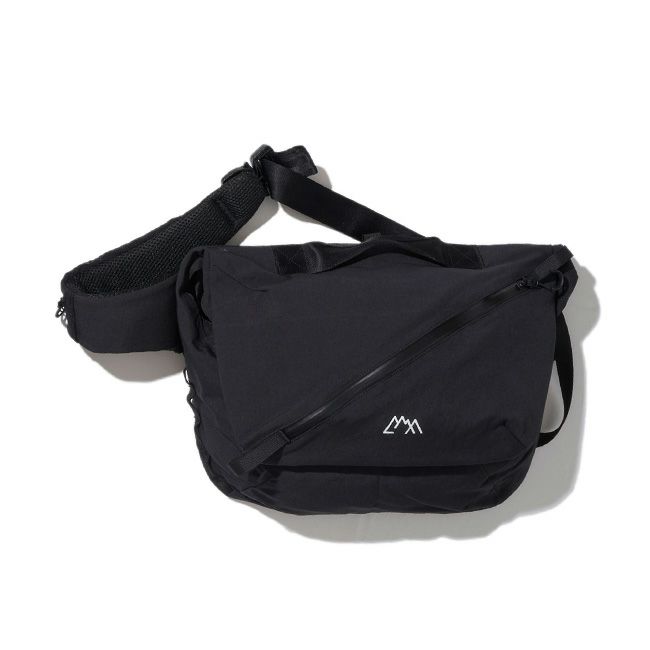 CMF OUTDOOR GARMENT コムフィアウトドアガーメント メッセンジャーバッグスムースナイロン