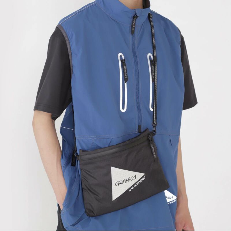 GRAMICCI×and wander グラミチ×アンドワンダー ナイロンサコッシュ