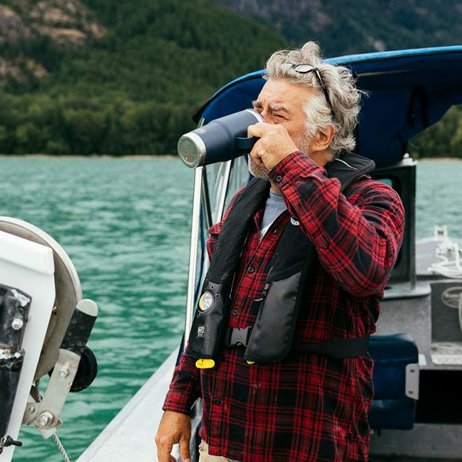 YETI イエティ 20oz トラベルマグ｜SUNDAY MOUNTAIN｜サンデーマウンテン