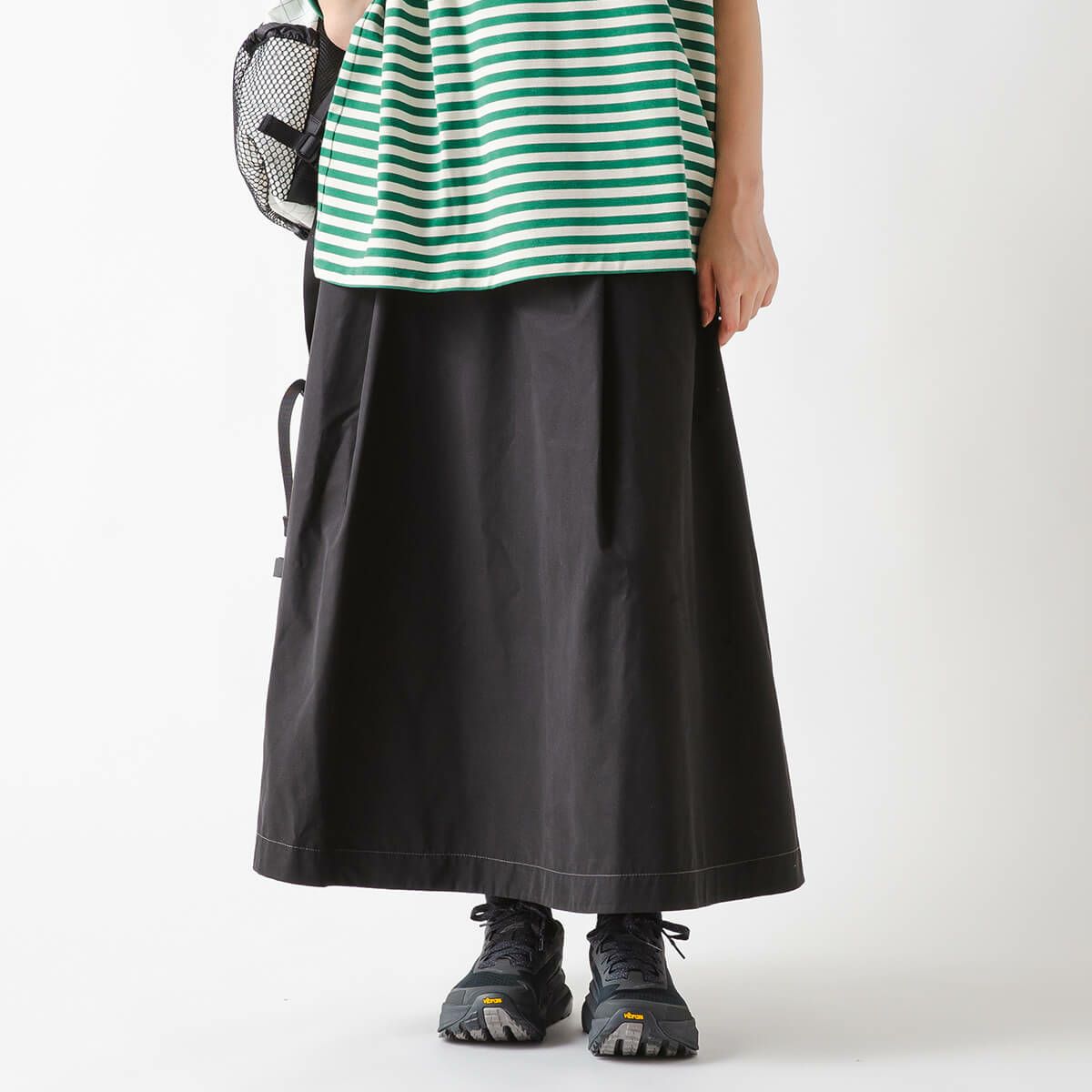 and wander アンドワンダー ハイカウントクロススカート【ウィメンズ