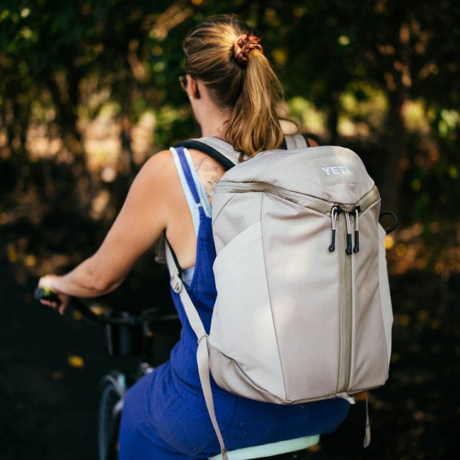 YETI イエティ ランチェロ18Lバックパック｜SUNDAY MOUNTAIN｜サンデー