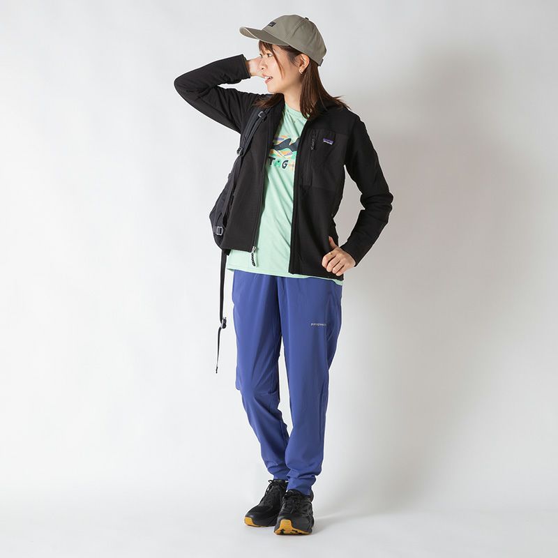 patagonia パタゴニア R2テックフェイスフーディ【キッズ