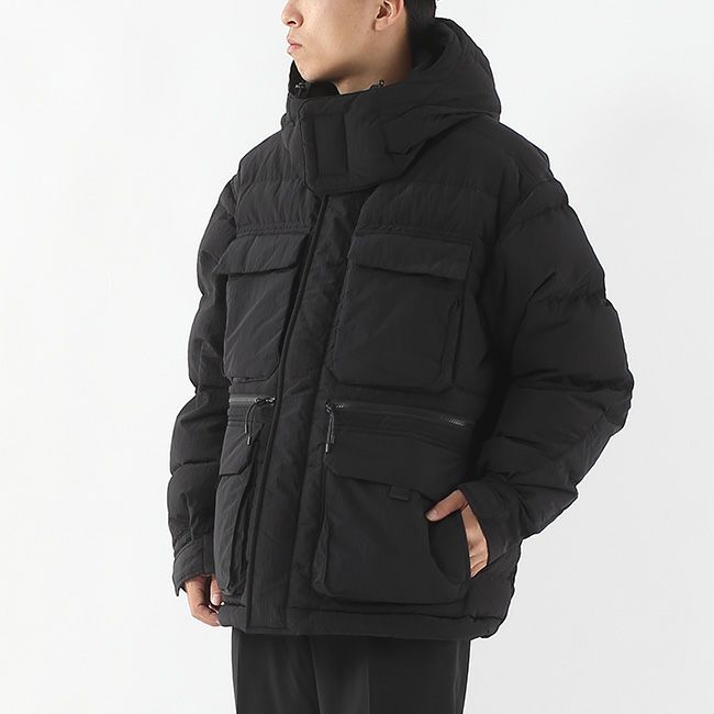 ホワイトマウンテニアリング×TAION ダウンベスト　49500円　美品　送料込 WHITE MOUNTAINEERING（ホワイトマウンテニアリング） W.M.B.C TAION